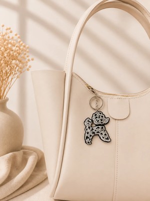 Kumru Studio Taşlı Dalmaçyalı Köpek Charm Anahtarlık – Çanta & Anahtar Aksesuarı