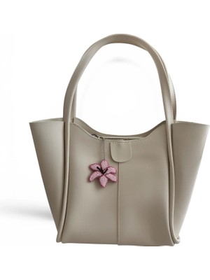 Kumru Studio Pembe Çiçek Çanta Charmı – Boncuk Işlemeli Bag Charm
