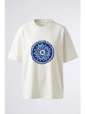 Anetos Mavi Mandala_1 Tasarım Sırt Baskılı Pamuk Beyaz Oversize T-Shirt