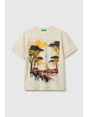 United Colors Of Benetton Erkek Çocuk Ekru Önü Baskı Detaylı Bisiklet Yaka T-Shirt 6-14 Yaş