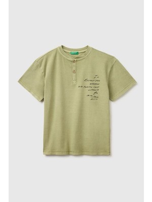 United Colors Of Benetton Erkek Çocuk Haki Baskı Detaylı Düğmeli Yuvarlak Yaka T-Shirt 6-14 Yaş