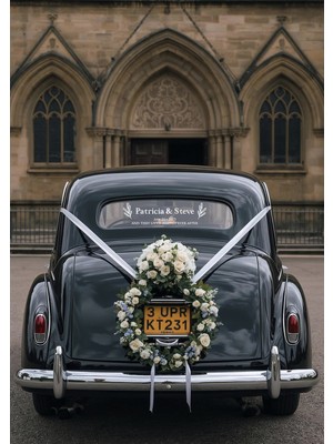 Lora Wedding Gelin Arabası Cam Yazısı İsme Özel 38cm Beyaz | And They Lived Happily Ever After ve İsimleriniz Yazılı Düğün, Nikah, Nişan İçin Araba Cam Yazısı Sticker, Folyo, Vinil