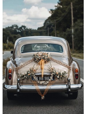 Lora Wedding Gelin Arabası Cam Yazısı İsme Özel 38cm Beyaz | Çiçek Desenli, “Just Married” ve İsimleriniz Yazılı Düğün, Nikah, Nişan İçin Araba Cam Yazısı Sticker, Folyo, Vinil