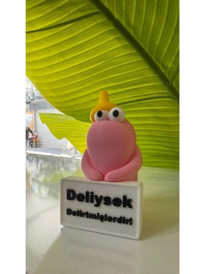 3Dikili Design Komik Mesajlı Minideli Figür Masa Süsü – Sevgiliye ve Arkadaşa Eğlenceli Hediye