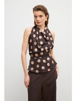 Love My Body  Moda Tutkusu Puantiye Detaylı Degaje Yaka Bluz Kahve 115M2351000