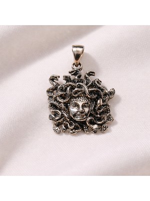 Ebrar Silver Gümüş Medusa Kolye Ucu 925 Ayar Gümüş Medusa Figürlü Unisex Kolye Ucu