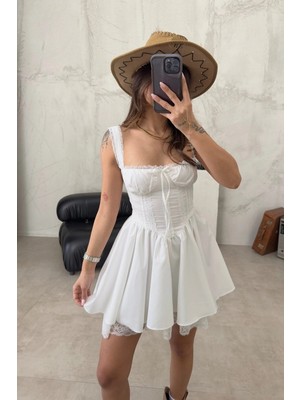Meecy Beyaz Güpürlü Mini Elbise