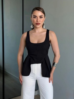 Meecy Kadın Askılı Korse Görünümlü Kare Yaka Peplum Bluz