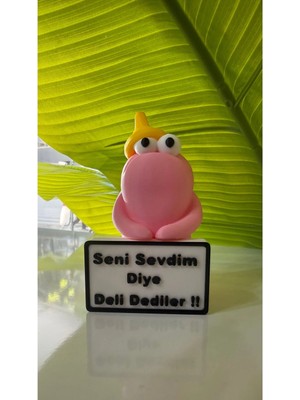 3Dikili Design Komik Mesajlı Minideli Figür Masa Süsü – Sevgiliye ve Arkadaşa Eğlenceli Hediye