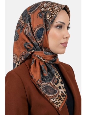 Hadiora Kadın Turuncu Leopar ve Paisley Desenli Flamlı Eşarp