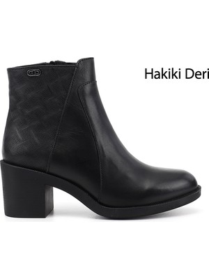 Gönderi(r) Kadın Siyah Hakiki Deri Fermuarlı Kalın Topuklu Bot Konforlu Tasarım ile Şık Görünüm