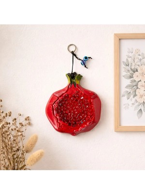 Mikasso El Yapımı Nar Duvar Süsü – Nazar Boncuklu Dekoratif Duvar Aksesuarı Bereket ve Şans (13X11 Cm) Kırmı