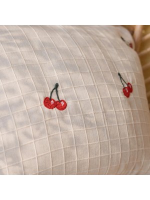 Matmel Soft Cherry Kırlent - Ekru - 30X50 cm