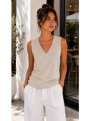 Hayalet Kadın V Yaka Kolsuz T-Shirt Ultra Soft Basic Bluz