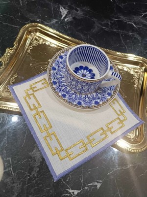 Lasetu Zincir Desenli Renkli Simle Işlenmiş Kahve Yanı, Kokteyl, Sunum Peçetesi 1 Adet