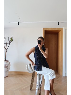 Özge Özgenç Korsajlı Denim Gömlek