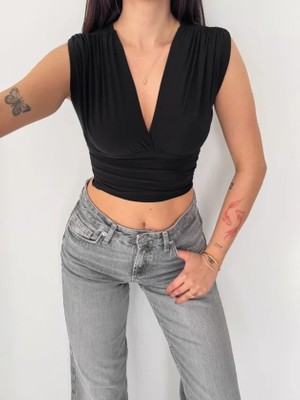 Korpe Elektro Korpeelektro Vatkalı Kolsuz V Yaka Drapeli Crop Bluz Likralı Fit - Siyah