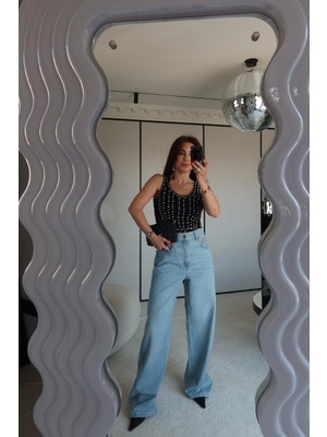 Özge Özgenç Asimetrik Dikişli Jean