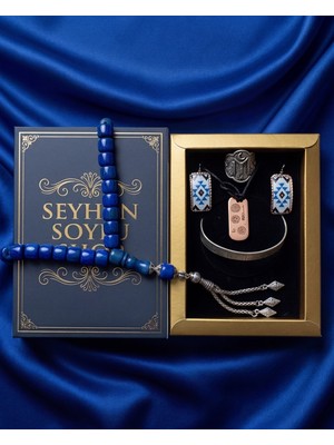 Seyhan Soylu Shop - Special Seri Kitap Kutulu Takı Seti ve Tesbih Kombini - Kolye Küpe Special Tasarım Bileklik Yüzük 5 Parça Otantik Hediyelik - Doğum Günü Yıl Dönümü Şık Hediye