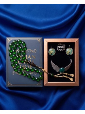 Seyhan Soylu Shop - Luxury Seri Kitap Kutulu Kadın Takı Seti ve Tesbih Kombin - Kolye Küpe Yüzük Bileklik Ekstra Boncuk Bileklik 6 Parça Hediyelik - Doğum Günü Yıl Dönümü Sevgililer Günü