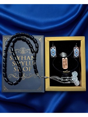 Seyhan Soylu Shop - Special Seri Kitap Kutulu Takı Seti ve Tesbih Kombini - Kolye Küpe Special Tasarım Bileklik Yüzük 5 Parça Otantik Hediyelik - Doğum Günü Yıl Dönümü Şık Hediye
