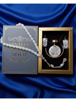 Seyhan Soylu Shop - Özel Tasarım Kitap Kutulu Kadın Bakır Takı Seti ve Tesbih Kombini - Kolye Küpe Bileklik Yüzük 5 Parça Otantik Şık Hediyelik - Doğum Günü Yıl Dönümü Anneler Günü