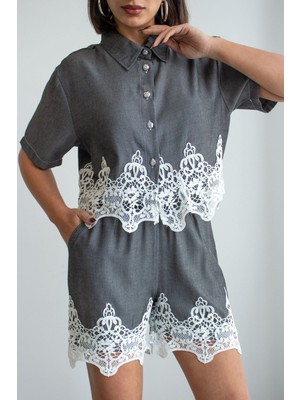Ded Collection Kadın Denim Görünümlü Şık Beyaz Dantel Işlemeli Kısa Kol Gömlek Şort Takım