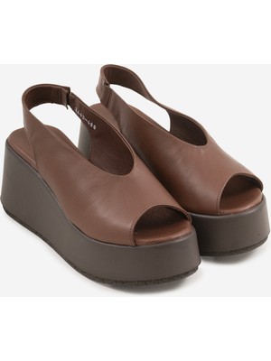 Shoemark Yezzi   Kahverengi   Hakiki Deri Dolgu Topuk Kadın Sandalet