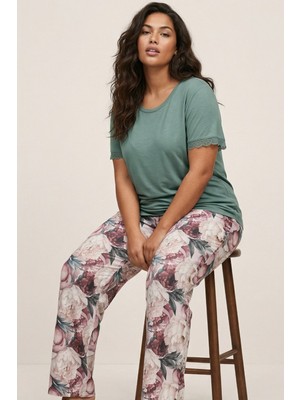 Siyah İnci Yeşil Desenli Büyük Beden Battal Boy Viskon Örme Pijama Takım