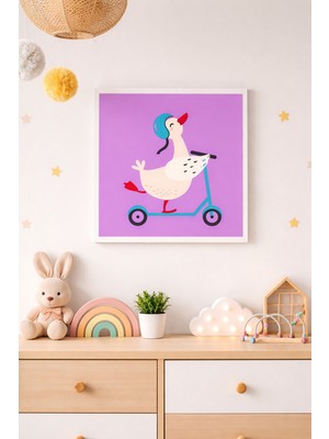 JHAAR Scooter Yapan Sevimli Kaz / Ördek Çocuk Odası Çerçeve Görünümlü Mdf Tablo - 25X25 cm