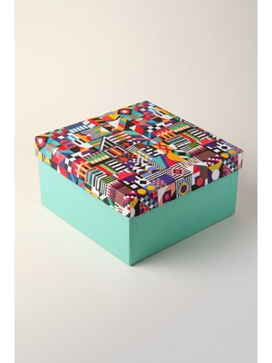Creapack Hediye Kutusu, Modern Şekiller, Eğlenceli Tasarım, Premium Paketleme Kutusu, 26X26X13 cm