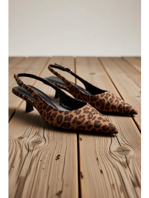 Benerly Kadın Sivri Burunlu Slingback Kitten Topuklu Ayakkabı Leopar Desen Hakiki Deri Günlük Rahat Modern