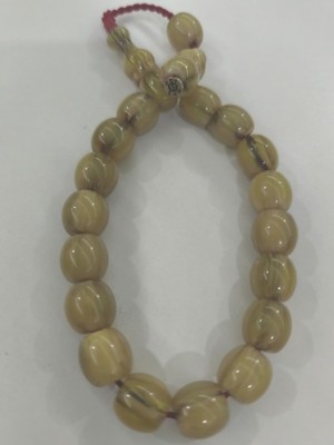 Zeyzun Usta Dört Parmak Boy Efe Maskot Sıkma Kehribar Tespih 12,5X13 mm Fıçı Kesim