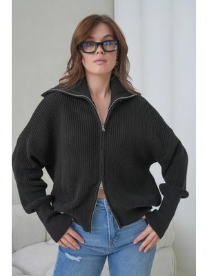 Parkkaron Kadın Devrik Yaka Ful Fermuar Kapama Oversize Triko Ceket