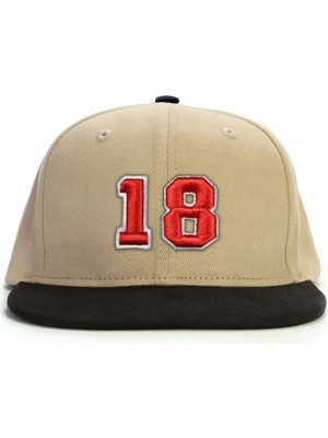 PataCute 18 Numara Kabartmalı Snapback Şapka
