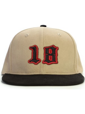 18 Numara Snapback Şapka