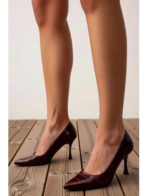 Benerly Kadın Sivri Burun Ince Topuklu Stiletto Ayakkabı Kroko Desenli Suni Deri Günlük Rahat Modern Şık