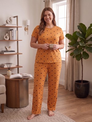 Sleeproom Büyük Beden Bisiklet Yaka Küçük Kalp Desen Kısa Kollu Pijama Takımı