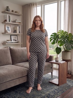 Sleeproom Büyük Beden Bisiklet Yaka Küçük Kalp Desen Kısa Kollu Pijama Takımı
