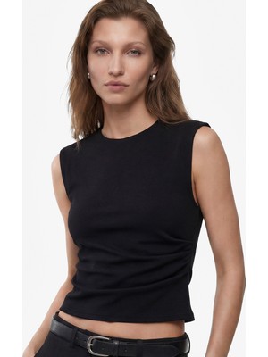 Koton Krep Scuba Slim Fit Drape Detaylı Kolsuz Bisiklet Yaka Bluz