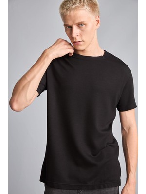 DeFacto Boxy Fit Bisiklet Yaka Kısa Kollu Siyah Basic Tişört I1840AX26SM