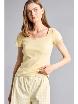 DeFacto Regular Fit Kısa Kollu 2'li Kareli Şortlu Ribana Açık Sarı Pijama Takım G9860AX26SM