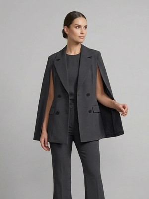 Crystalia Sırtı Taş Işlemeli ve Pelerin Detaylı Kruvaze Blazer Ceket