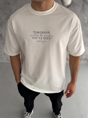 MiraLive Bisiklet Yaka Baskılı Oversize T-Shirt - Beyaz -