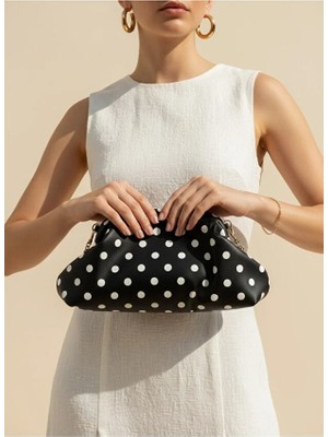 Lovely Store Kadın Puantiyeli Benekli Burslu Pouch Clutch Çanta Altın Zincir Detaylı (21X13)