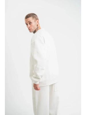 Deluxe Takı ve Giyim Unisex Uzun Kol Bisiklet Yaka Yıkamalı Sweatshirt - Beyaz