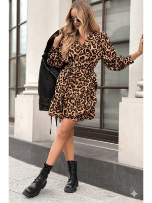 Deluxe Takı ve Giyim Kadın Uzun Kollu Kruvaze Yakalı Fırfırlı Belden Kuşaklı Leopar Desen Modal Elbise