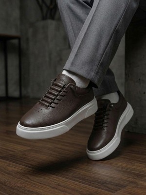 Derify Hakiki Deri Beyaz Erkek Casual Ayakkabı – Ortopedik, Ultra Rahat, Akıllı Bağcık, Günlük Sneaker