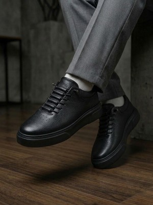 Derify Hakiki Deri Beyaz Erkek Casual Ayakkabı – Ortopedik, Ultra Rahat, Akıllı Bağcık, Günlük Sneaker