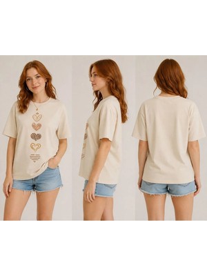 Enb1r Moda Kadın Romantik Kalpler Baskılı Bej Premium Basic T-Shirt